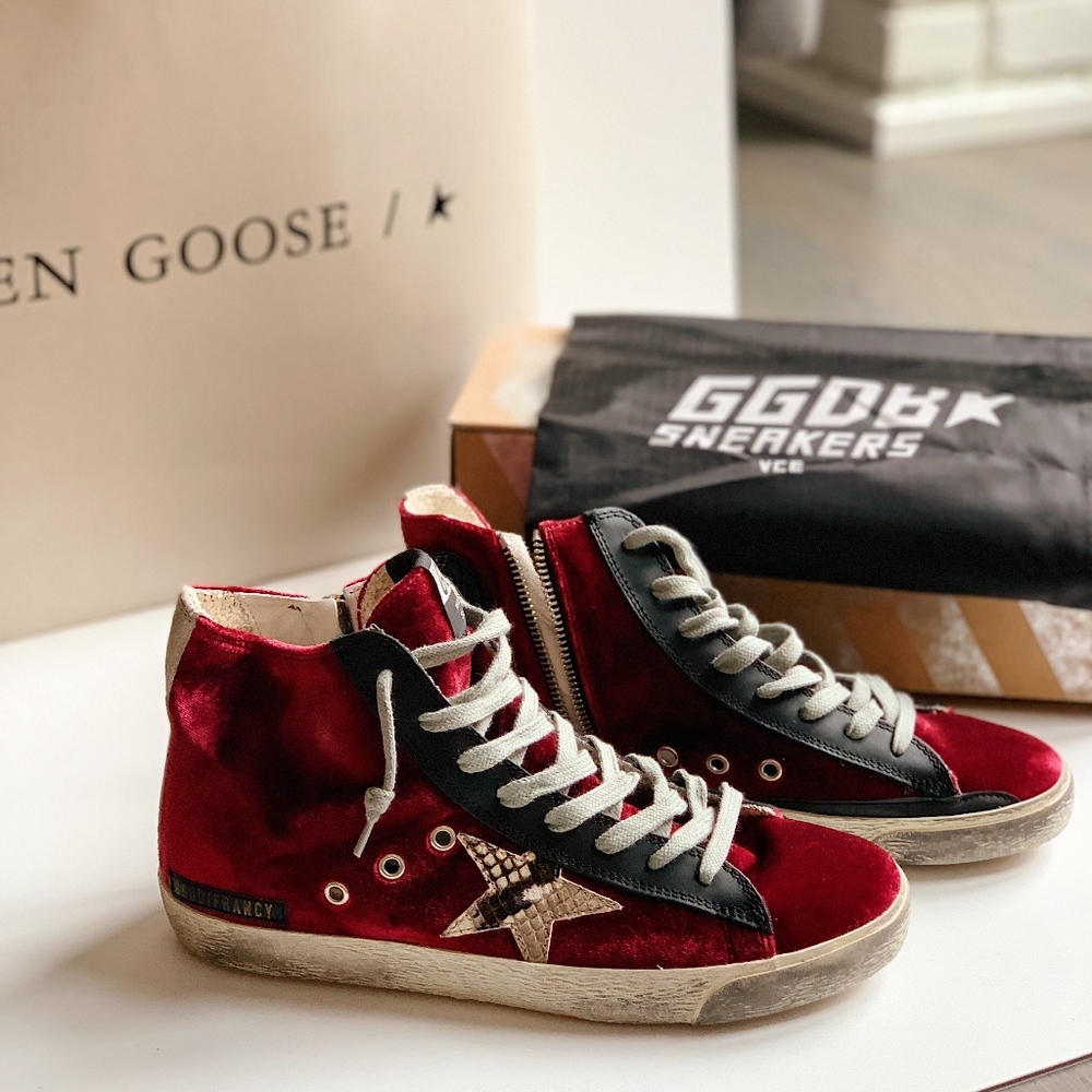NEW PRICE! BRAND NEW Golden Goose